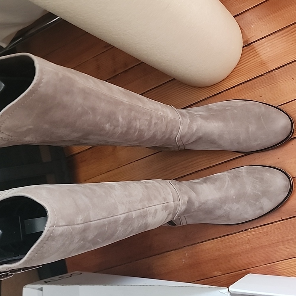 ALDO boots 8 oz
